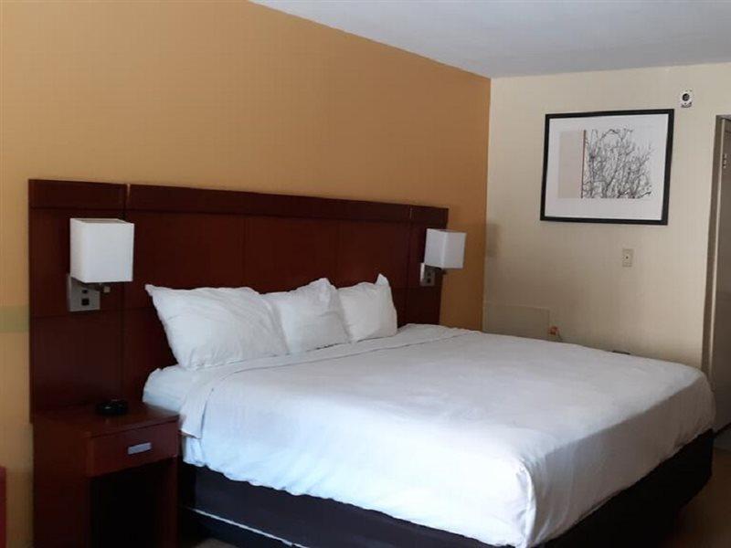 Hotel Baymont By Wyndham Williamsburg Extérieur photo