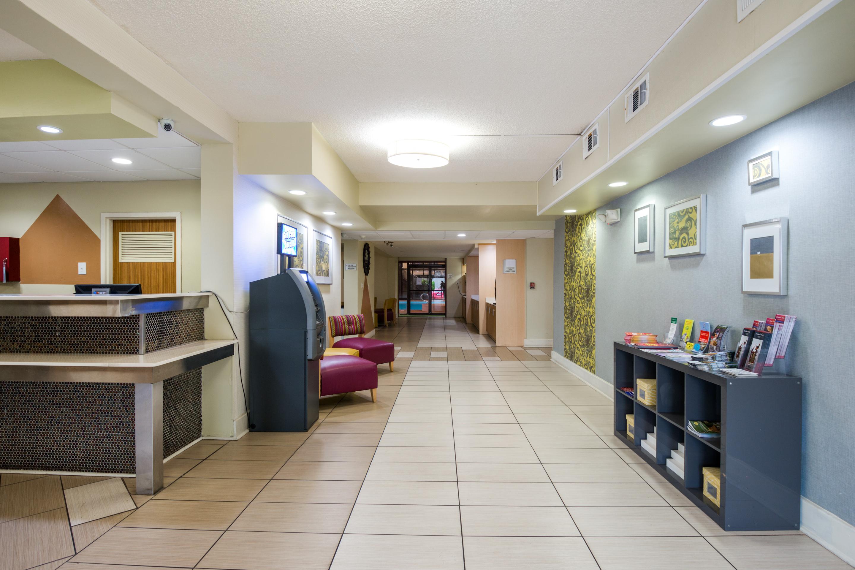 Hotel Baymont By Wyndham Williamsburg Extérieur photo