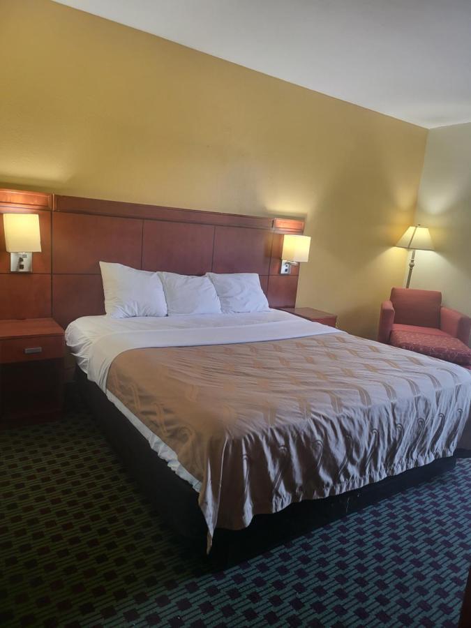 Hotel Baymont By Wyndham Williamsburg Extérieur photo