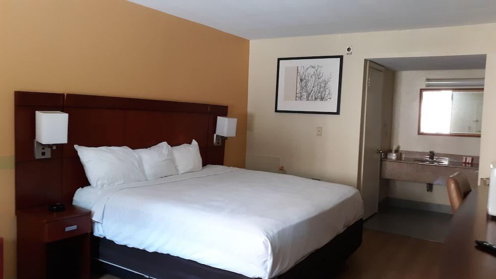 Hotel Baymont By Wyndham Williamsburg Extérieur photo